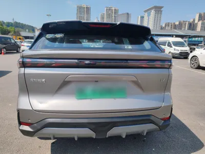 Geely Galaxy L7