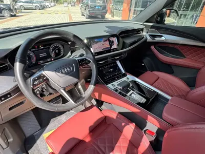 Audi Q6