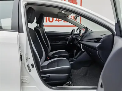 Toyota Yaris L