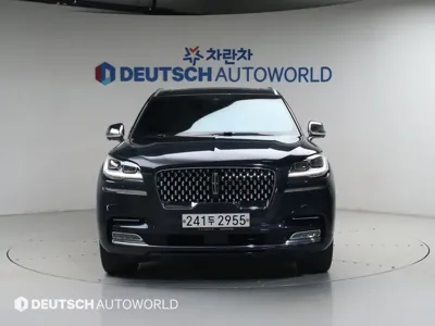 Lincoln Aviator