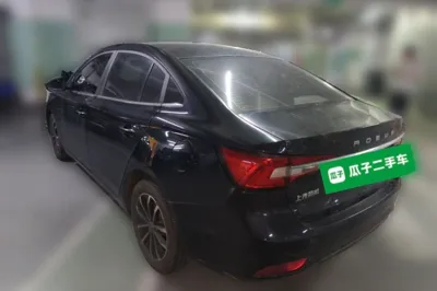 Roewe i5