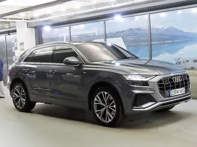 Audi Q8