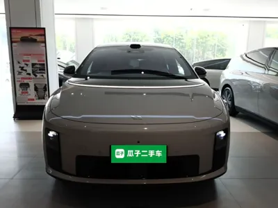 Li Auto Li Auto i8