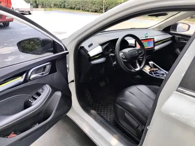 Roewe i5