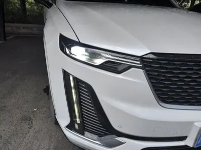 Cadillac XT6
