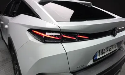 Peugeot 408