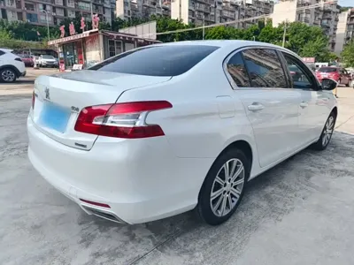 Peugeot 408