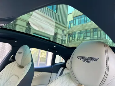 Aston Martin DBX