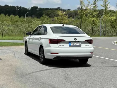 Volkswagen Sagitar