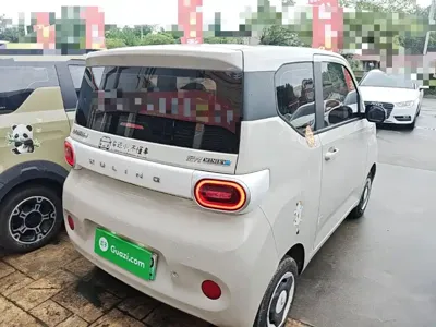 Wuling MINIEV