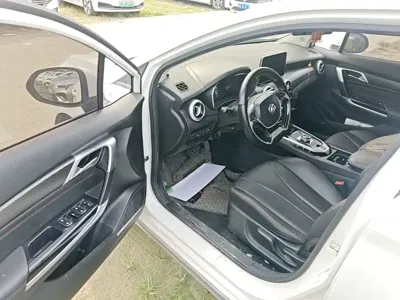 BAIC EU5