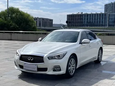 Infiniti Q50L