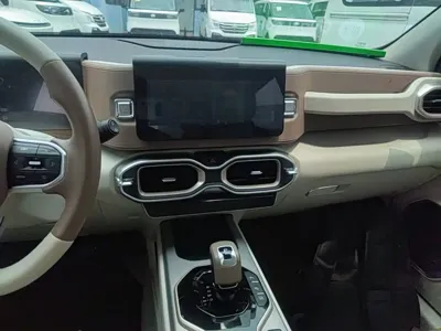 Geely ICON