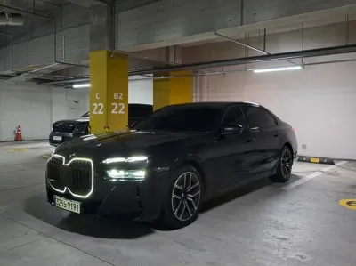 BMW 7-Series