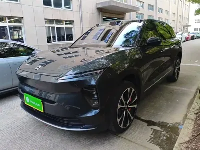 Nio ES8