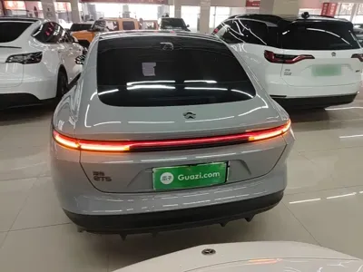 Nio ET5