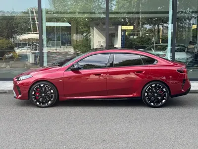 BMW M235L