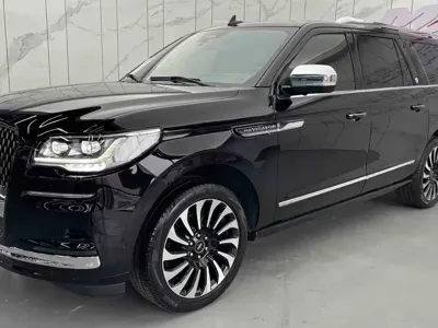 Lincoln Navigator