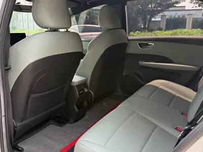 Roewe 荣威D6