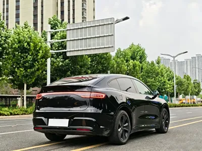 智界 Zhijie R7