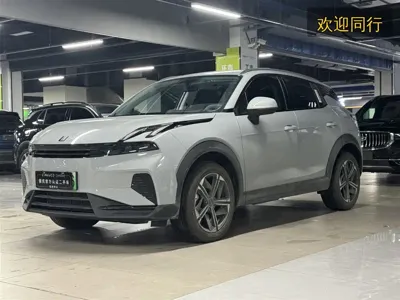 Lynk & Co 06 EM-P
