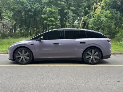 Li Auto 理想i6