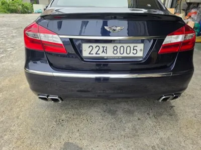 Hyundai Genesis