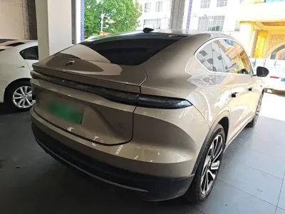 Nio EC6