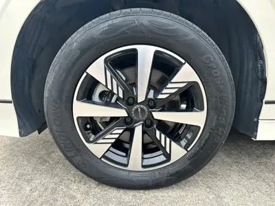 BYD e2