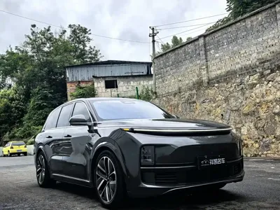 Li Auto Li L8