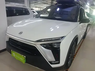 Nio ES8