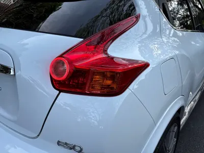 Infiniti ESQ