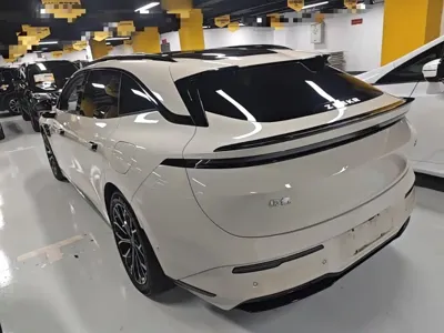 Zeekr 极氪007GT