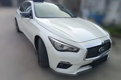 Infiniti Q50L