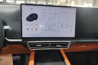 Li Auto L8
