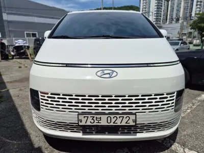 Hyundai Staria
