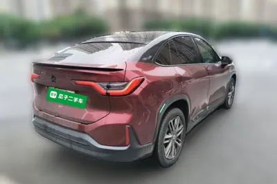 Nio EC6