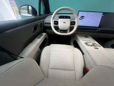 Li Auto 理想i6