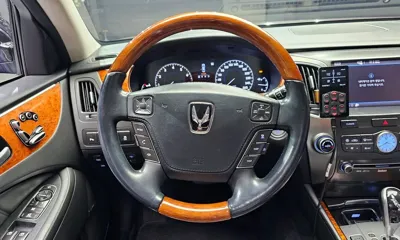 Hyundai Equus