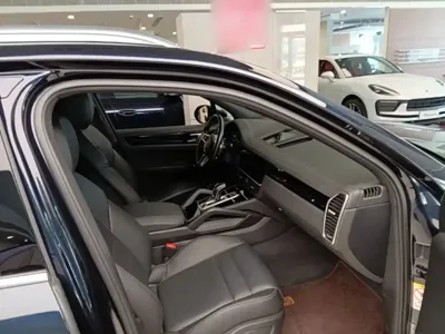 Porsche Cayenne Hybrid