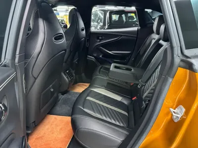 Astonmartin DBX