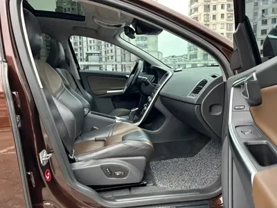Volvo XC60 (Import)