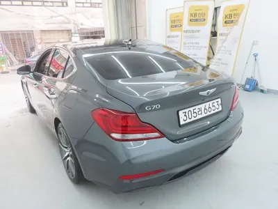 Genesis G70