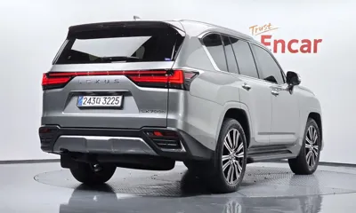 Lexus LX