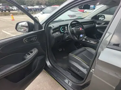 Roewe RX5