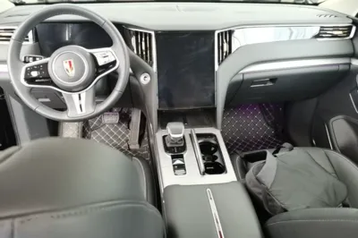 Hongqi HS7 PHEV