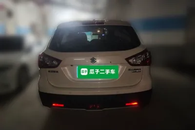 Suzuki S-Cross