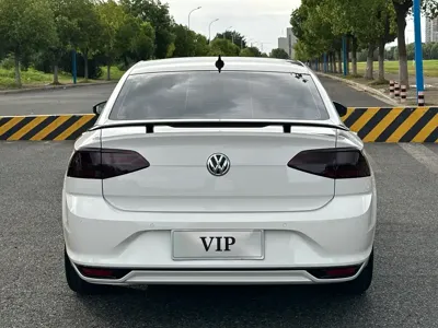 Volkswagen Lamando
