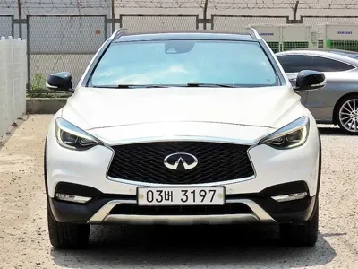 Infiniti QX30