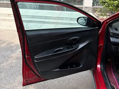 Toyota Yaris L